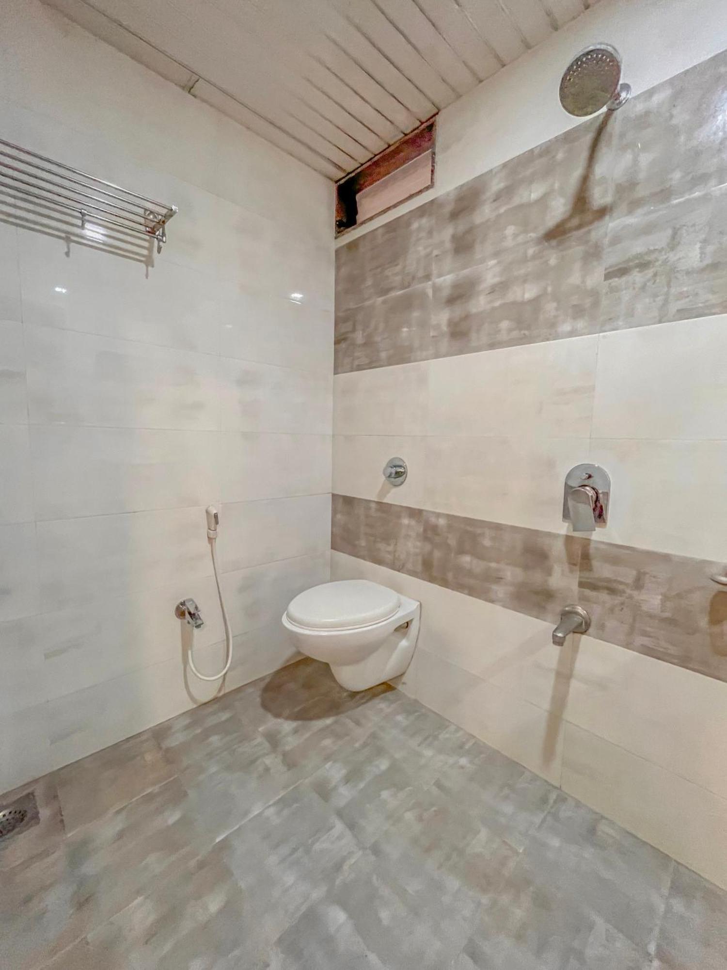 Stayguru Park View Residency Bhuj Esterno foto