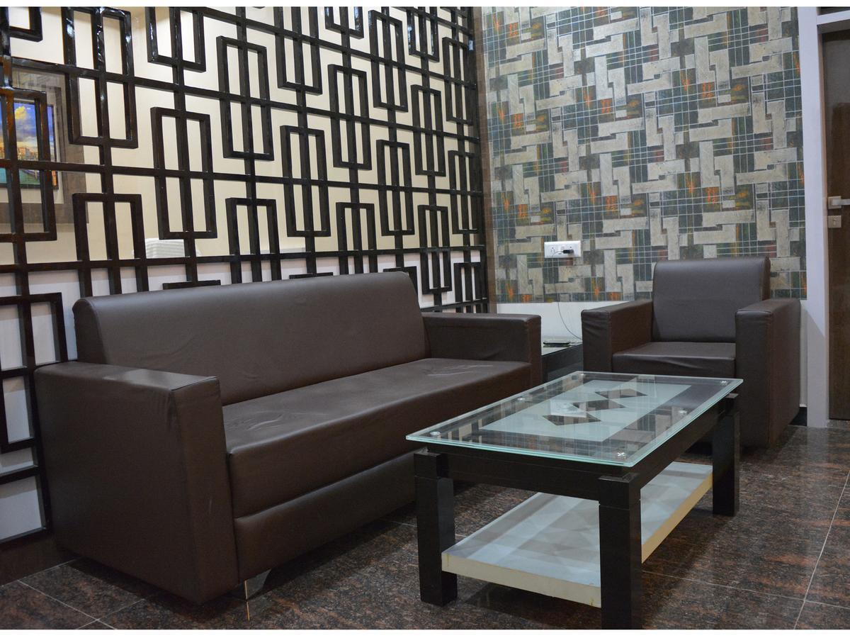 Stayguru Park View Residency Bhuj Esterno foto