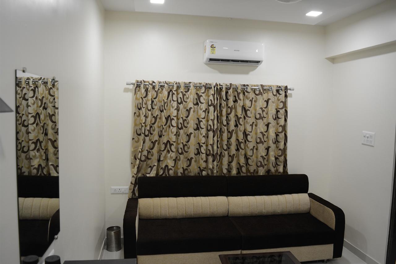 Stayguru Park View Residency Bhuj Esterno foto