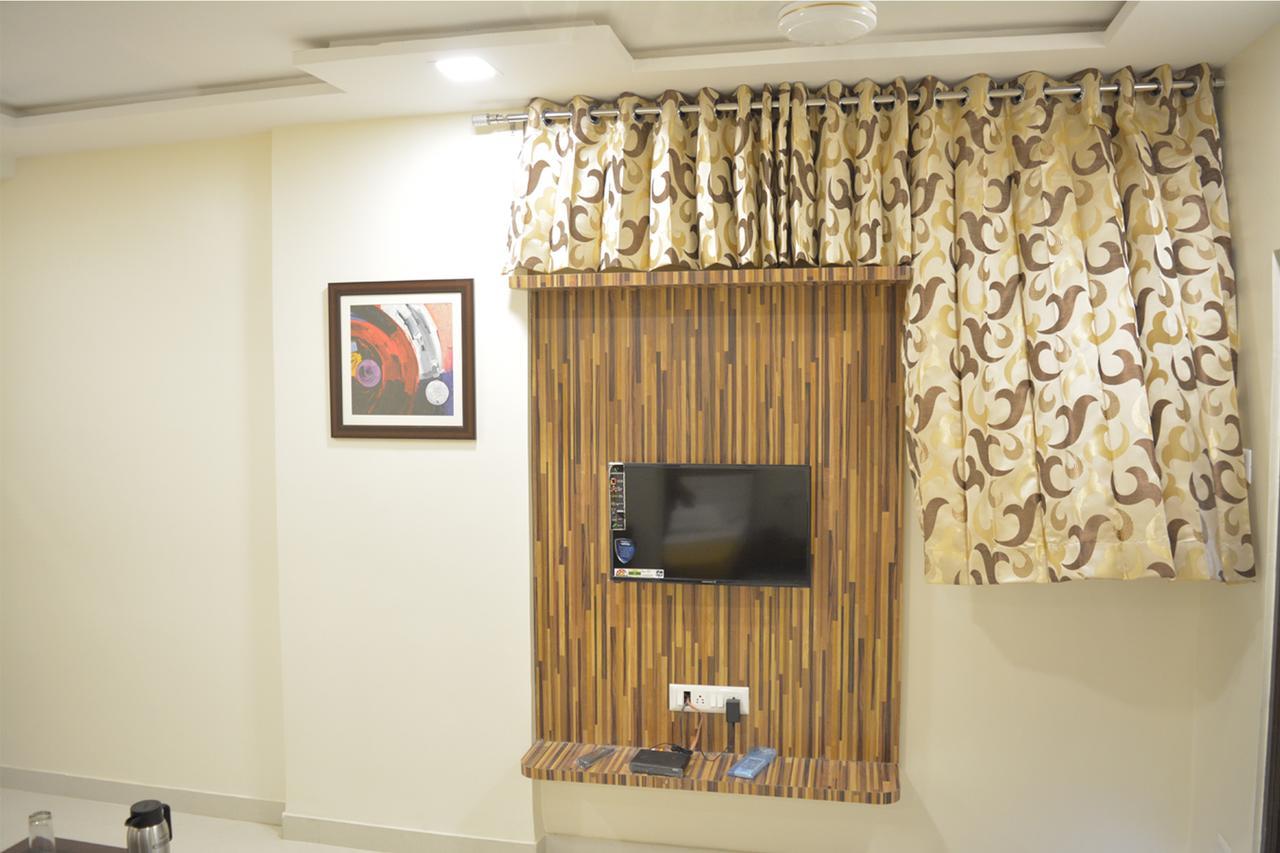 Stayguru Park View Residency Bhuj Esterno foto