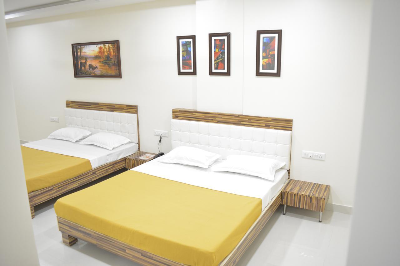 Stayguru Park View Residency Bhuj Esterno foto